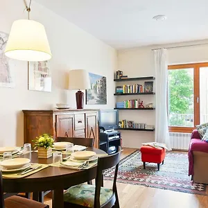 Guesthost - Flat In The Heart Of Pisa